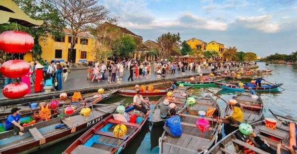 From Hoi An: One-Way Shuttle Bus to Da Nang - Pickup and Drop-off Locations