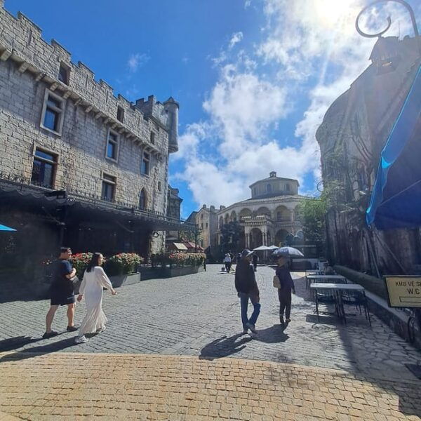 FROM HOI AN TO GOLDEN BRIDGE IN BA NA HILLS BY PRIVATE CAR - Frequently Asked Questions