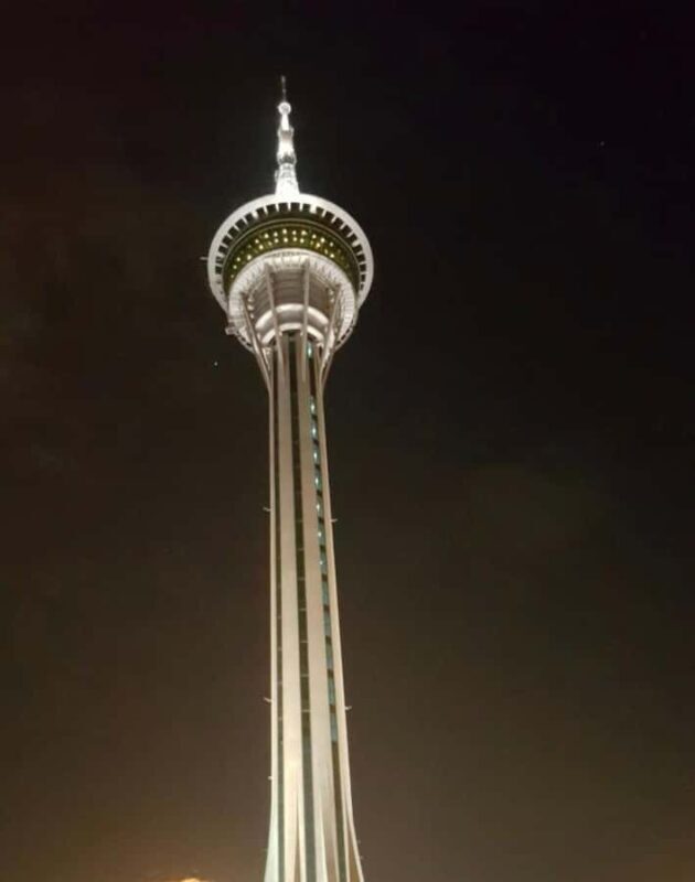 From Hong Kong: Macau Night Tour via HZMB w/Dinner, Transfer - Frequently Asked Questions