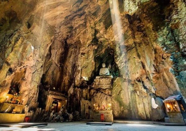 From Hue: Bus Transfer to Hoi an With Sightseeing Stops - Entrance Fees