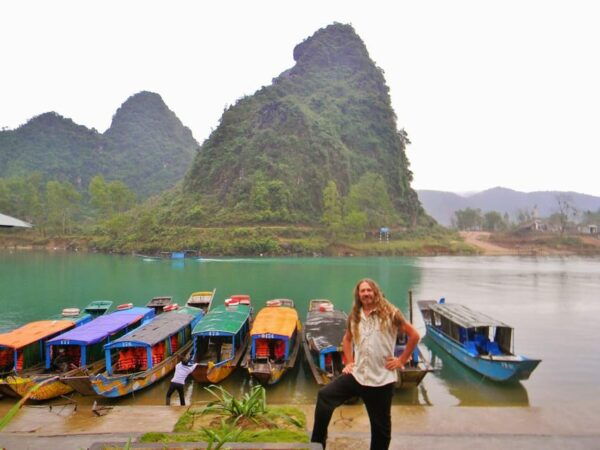 From Hue: Explore Phong Nha Cave Guide Tour/Only On Odd Days - Booking Details