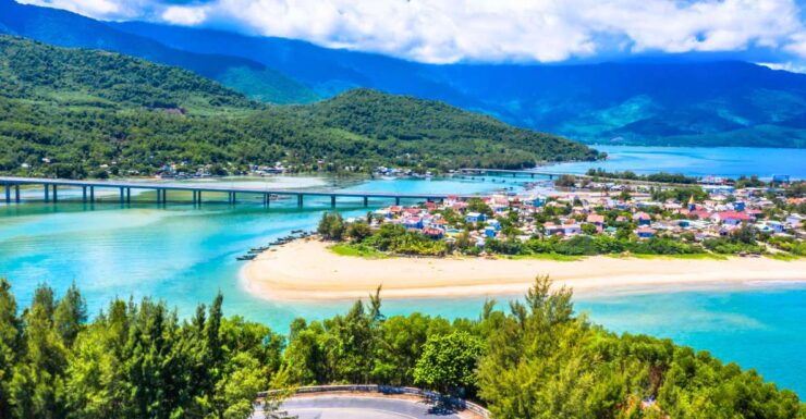From Hue: Hai Van Pass, Lang Co Beach, an Bang Cemetery - Logistics