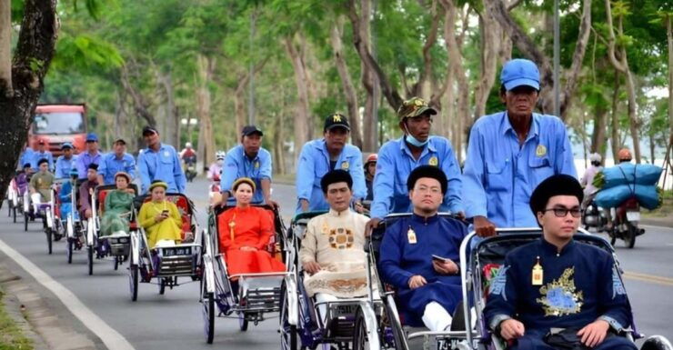From Hue: Hue Evening Foodie Cyclo Tour. - Good To Know