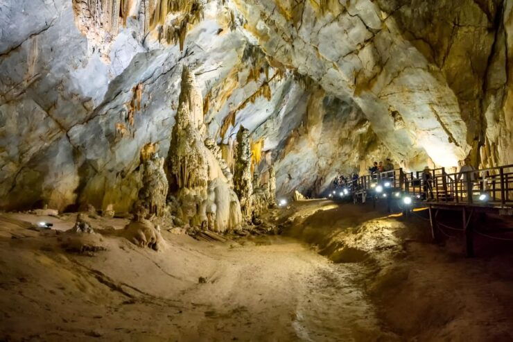 From Hue: Paradise Cave Full-Day Tour With Lunch - Itinerary Highlights