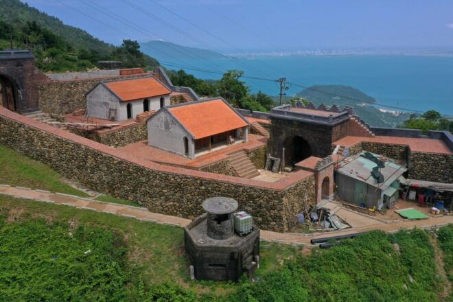 From Hue: Private Car Transfer to Hoi an With Scenic Stops - Duration and Distance