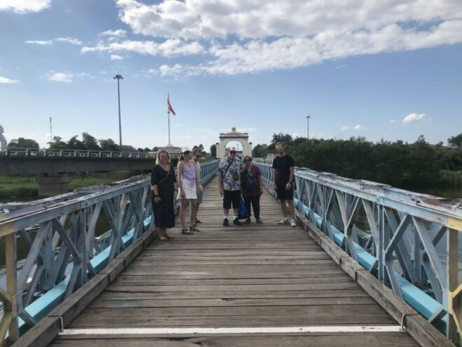 From Hue: Private Half-Day DMZ Tour With Vinh Moc Tunnels - Discover the Significance of Quang Tri Citadel