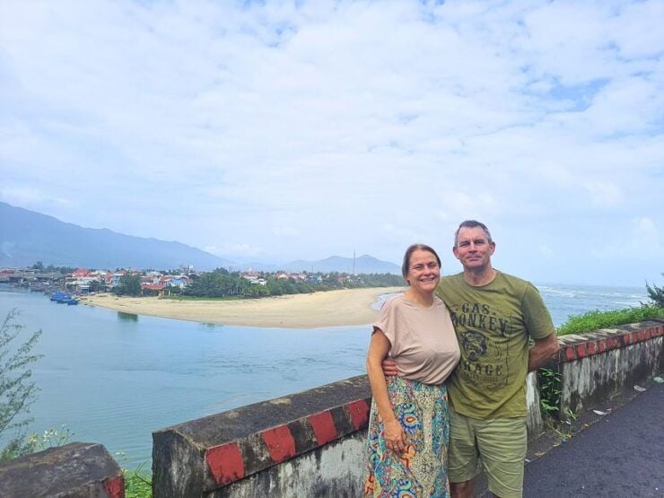 From Hue to Hoi An: Hai Van Pass 4 Stops Sighteeing by Bus - Experience Highlights