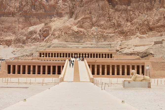 From Hurghada to Luxor : West Bank , Karnak Temple and Lunch - Arrive in Luxor