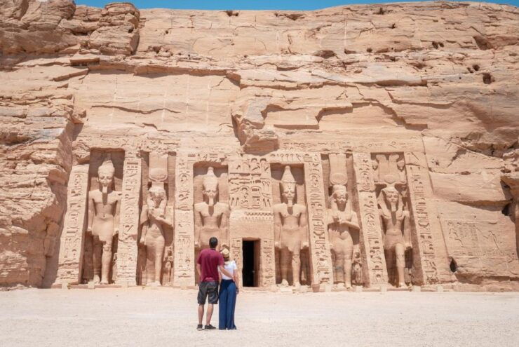 From Hurghada: Two-Day Private Tour of Luxor and Abu Simbel - Tour Duration and Available Languages