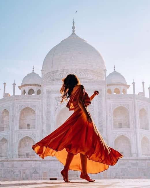 From Hyderabad: 2 Day Taj mahal Tour with Flights & 5* Hotel - Dawn at the Taj Mahal
