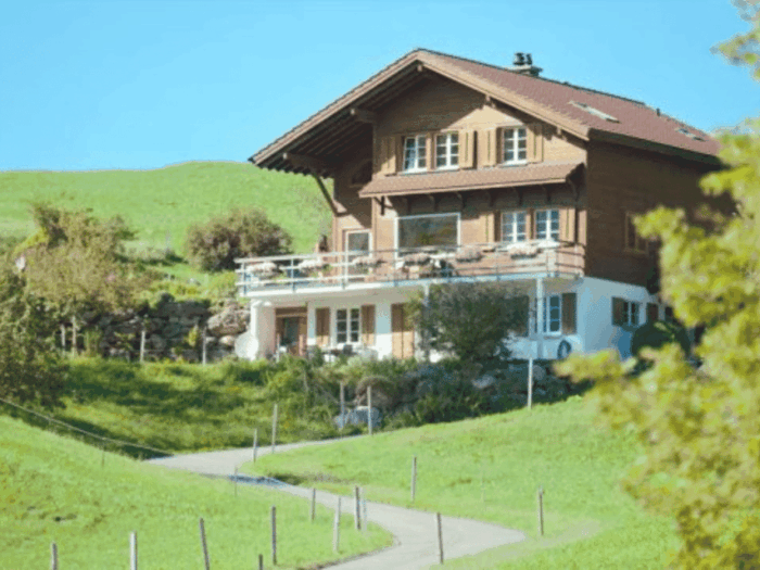 From Interlaken: Crash Landing on You Private Day Trip - Marveling at the Giessbach Waterfalls and Lake Lungern