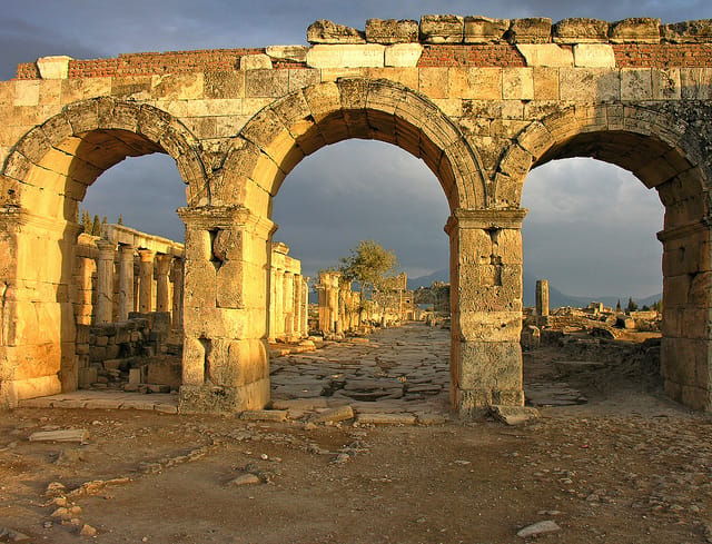 From Izmir: Pamukkale Full-Day Tour - Important Considerations