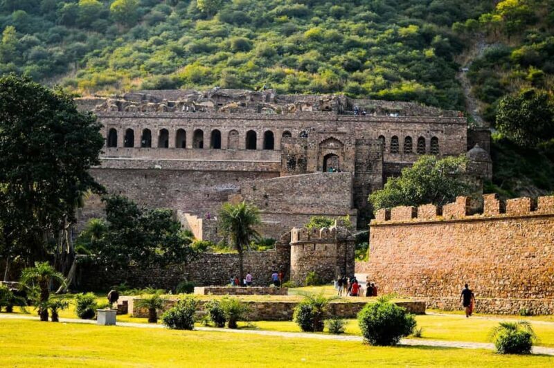 From Jaipur: Abhaneri Stepwell & Bhangarh Fort Day Trip - Good To Know