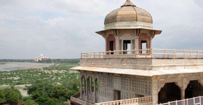 From Jaipur: Private Tour Taj Mahal and Agra Fort - Highlights