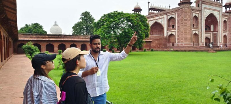 From Jaipur: Taj Mahal, Agra Fort & Baby Taj Private Tour - Discovering Local Artistry & Handicrafts