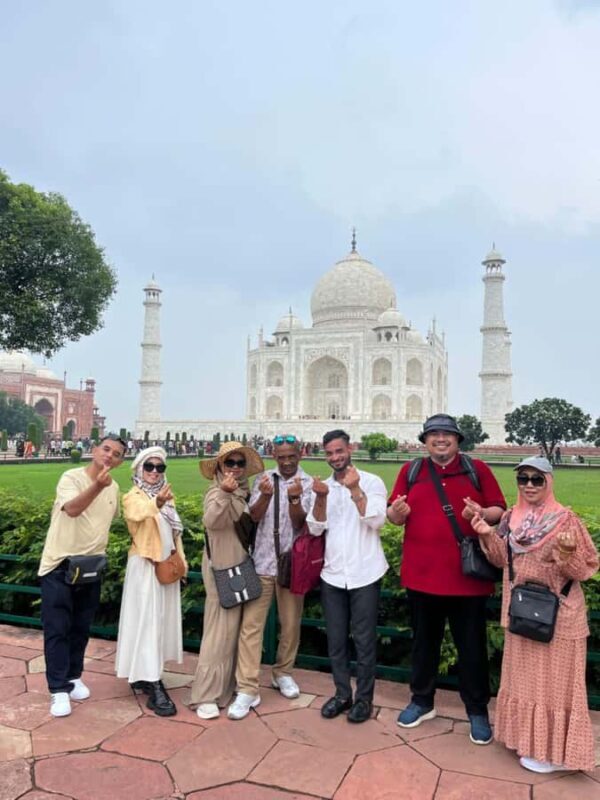 From Jaipur: Taj Mahal and Agra Fort Tour with 5* Lunch - An Overview of the Tour Experience