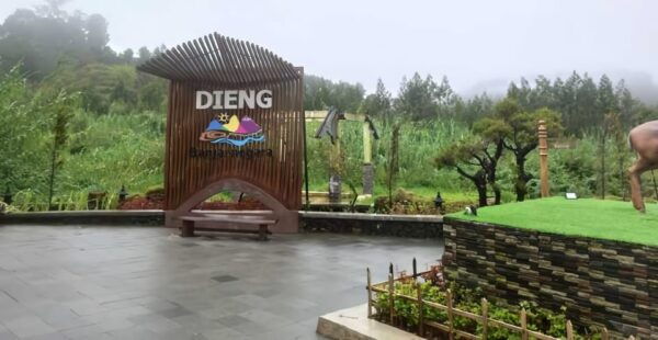 From Jakarta : Mount Dieng Plateau 4 Day 3 Night - Local Cuisine to Try