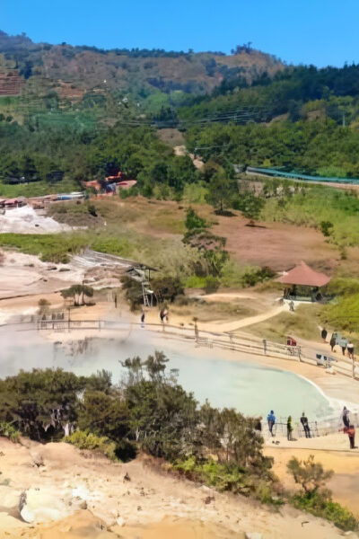 From Jakarta : Mount Dieng Plateau 4 Day 3 Night - Questions You May Have