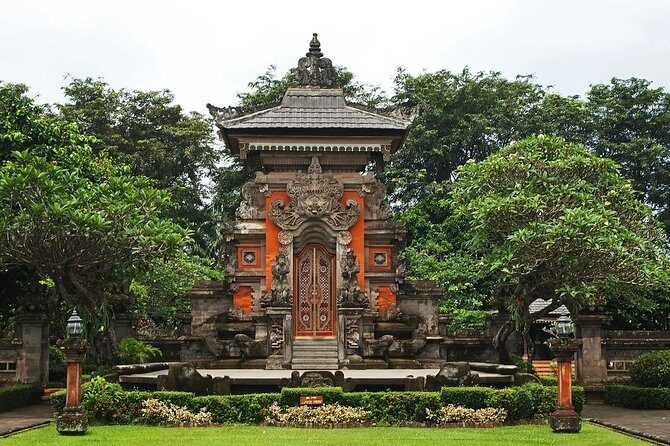 From Jakarta: National Monument & The Mounas Garden Private - Exploring Jakarta’s Icons: A Private Tour Journey