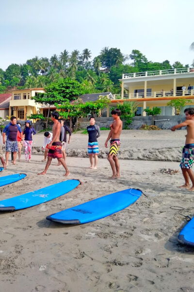 From Jakarta : Surfing Lesson 2 Day 1 Night - Participant Requirements and Guidelines