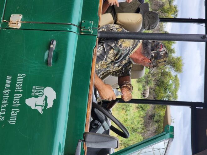 From Johannesburg or Pretoria: Dinokeng Guided Safari Tour - Meeting Point