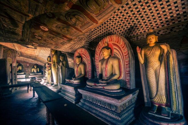From Kalutara: Sigiriya Rock and Dambulla Cave Full-Day Tour - Important Information