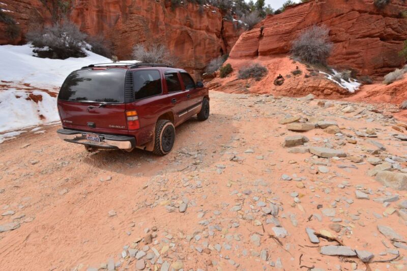 From Kanab: 3-Hour Peek-a-Boo Slot Canyon Hiking/Photo Tour - Good To Know