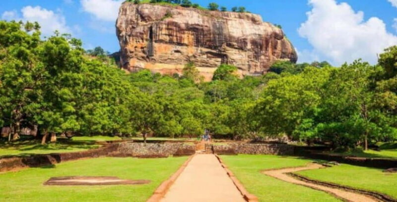 From : Kandy to Sigiriya Private Guide Tour by Tuk Tuk - FAQs