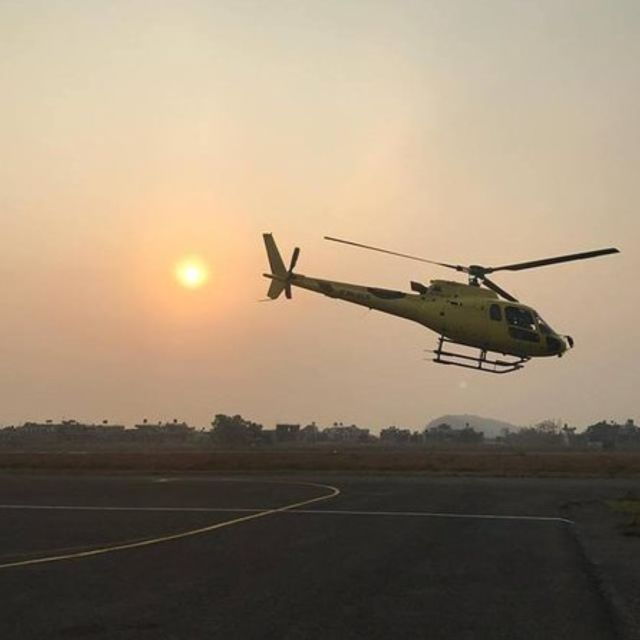 From Kathmandu/Lalitpur: Everest Helicopter Tour With Stops - Tour Details and Highlights