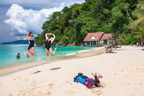 From Khao Lak: Bamboo & Phi Phi Islands, & Maya Bay Day Trip - Cancellation and Reservation Policies