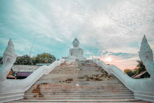 From Khao Lak: Phuket Big Buddha & Weekend Market (Naka) - The Sum Up