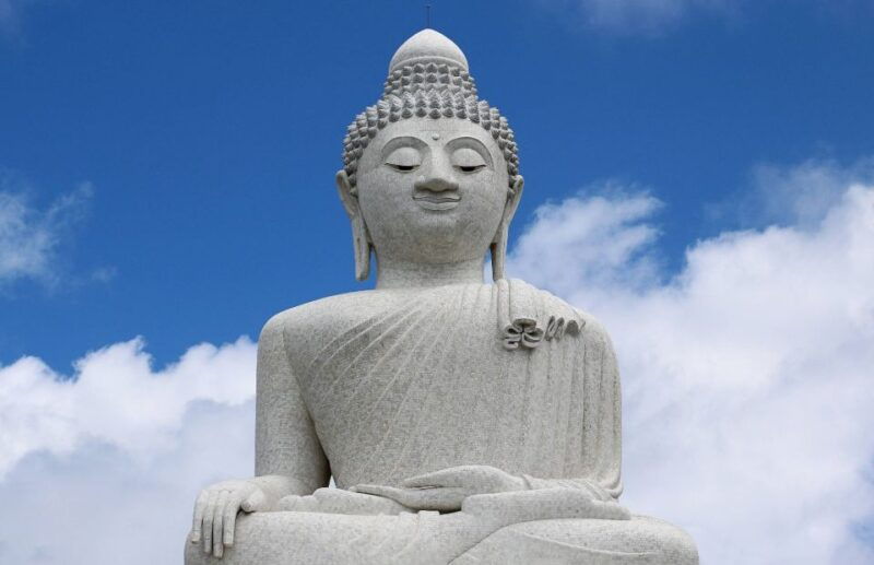 From Khao Lak: Phuket Naka Weekend Market - Itinerary Highlights