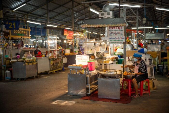 From Khao Lak: Phuket Naka Weekend Market - What to Expect