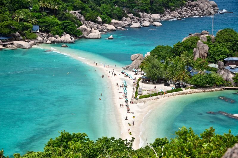 From Ko Tao: Vintage Boat-Nangyuan Snorkeling Day Trip with Meals - Should you book the Royal Mariblue trip?
