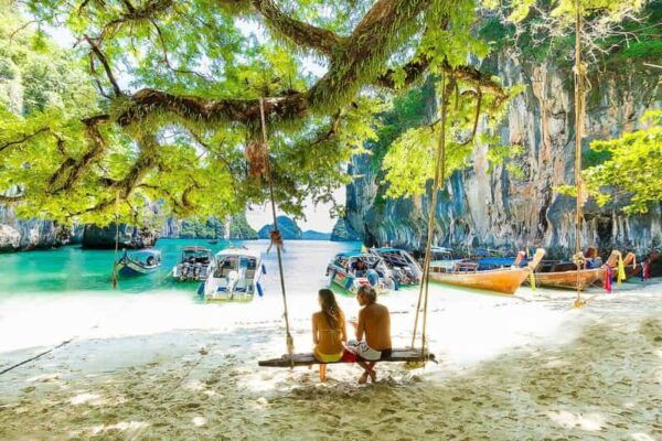 From Krabi: Hong Islands Day Trip by Speedboat With Lunch - Questions You May Have