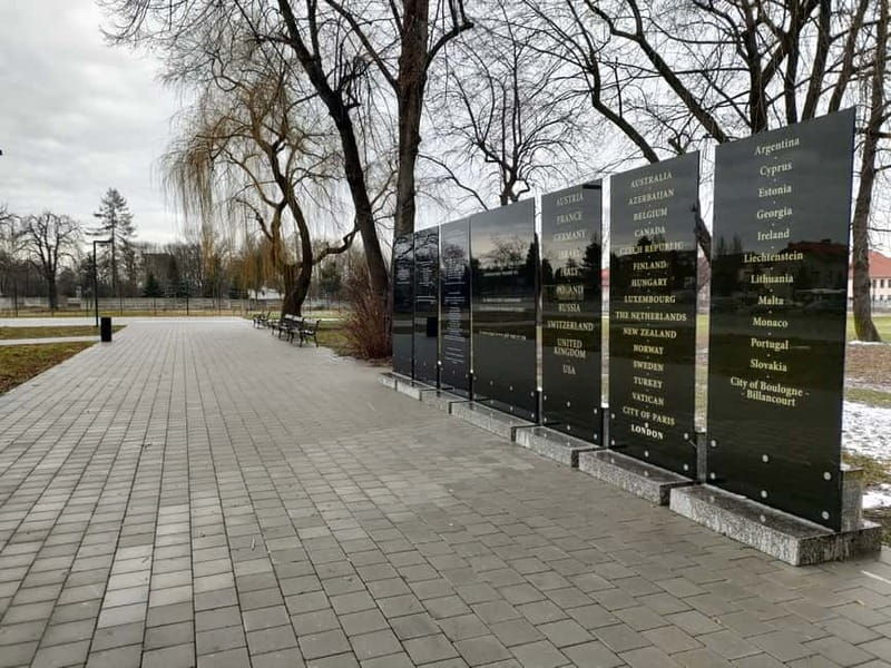 From Krakow: Auschwitz-Birkenau Guided Full-Day Tour - Detailed Review: What to Expect on the Auschwitz-Birkenau Tour from Krakow