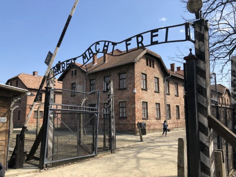 From Krakow: Auschwitz-Birkenau Guided Tour & Hotel Pickup - The Itinerary: What You Can Expect