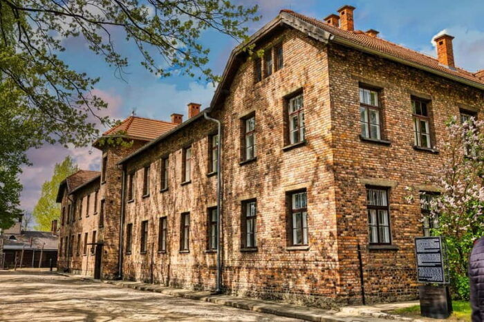 From Krakow: Auschwitz-Birkenau Guided Tour & Transport - FAQ