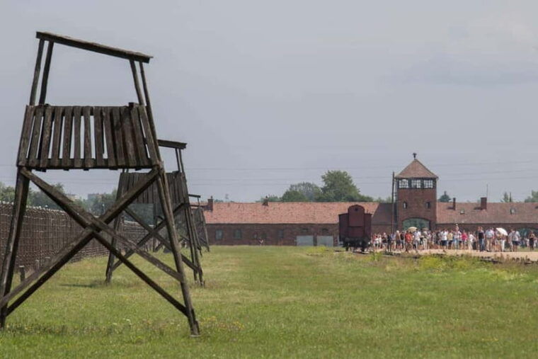 From Krakow: Auschwitz-Birkenau Guided Tour with Pickup - Practical Tips for Visitors
