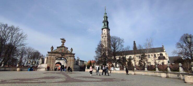 From Krakow: Black Madonna Sanctuary of Częstochowa Day Tour - Key Points
