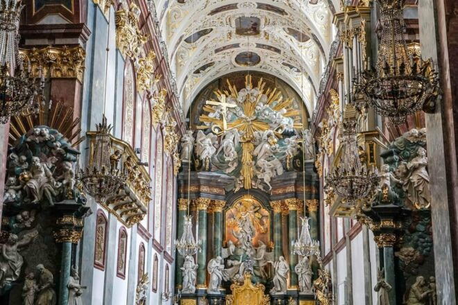 From Krakow: Black Madonna Sanctuary of Częstochowa Day Tour - Lunch and Free Time