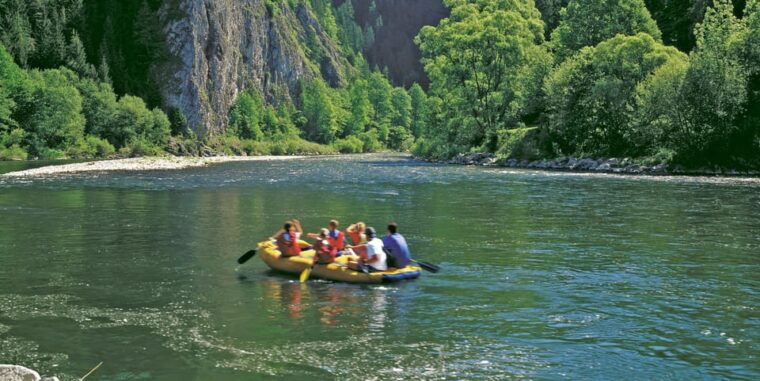 From Krakow: Dunajec River Gorge Wooden Raft River Cruise - FAQ