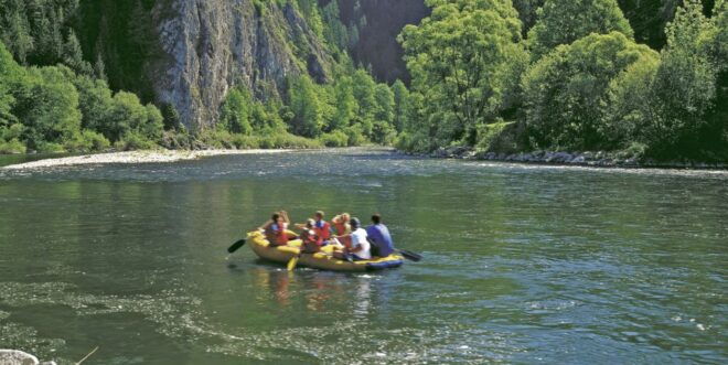 From Krakow: Dunajec River Gorge Wooden Raft River Cruise - Frequently Asked Questions