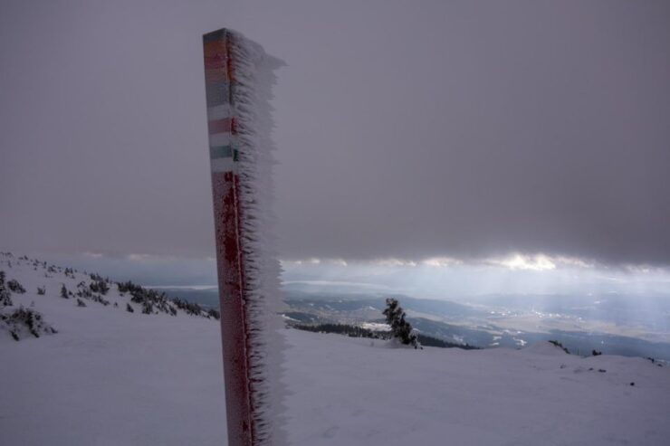 From Krakow: Full-Day Snowshoeing Adventure in Beskids - Experience Description