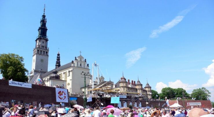 From Krakow: Full-Day Wadowice & Czestochowa Tour - Tour Details