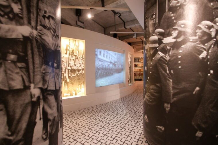 From Krakow: Half-Day Salt Mine and Schindler's Factory Tour - Lunch and Free Time in Podgórze
