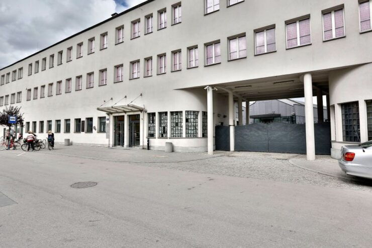 From Krakow: Half-Day Salt Mine Tour and Schindler's Factory - Experience