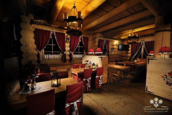 From Krakow: Polish Folk Show With All-You-Can-Eat Dinner - Dress Code and Accessibility