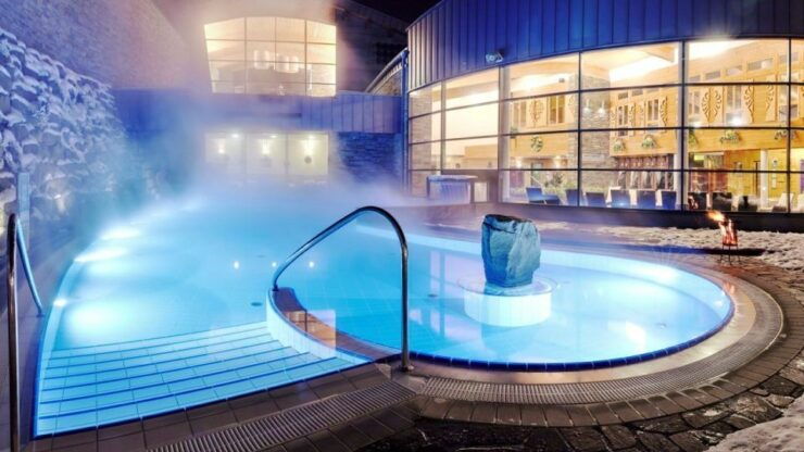 From Kraków: Transfer to Terma Bania and All-Zone Pass - Experience at Terma Bania