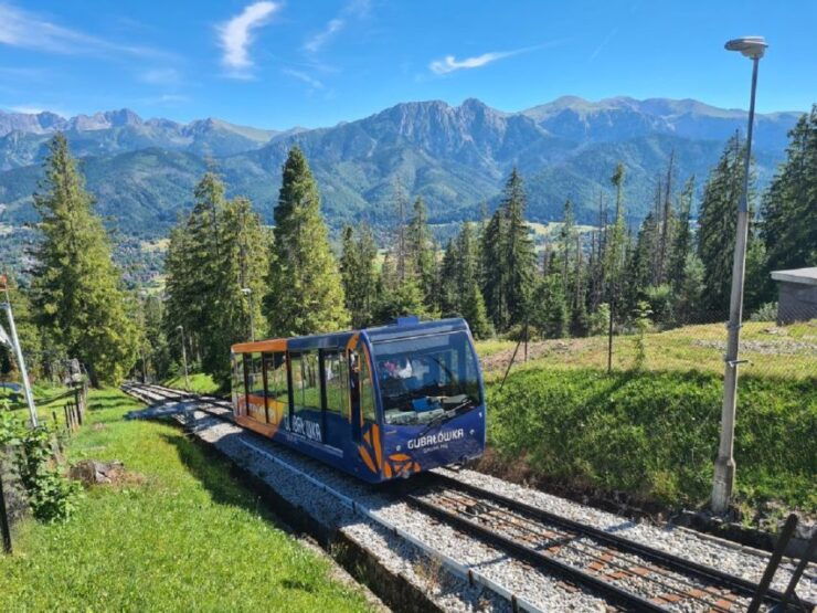 From Krakow: Zakopane & Thermal Springs Day Trip With Pickup - Pickup Information